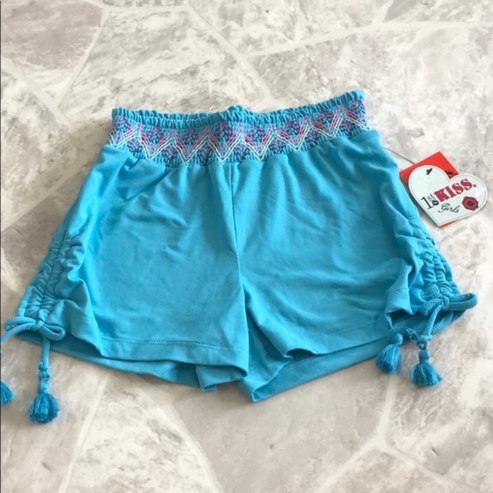 NWT 1ST KISS blue embroidered tassel stretchy soft girls shorts Size 7/8